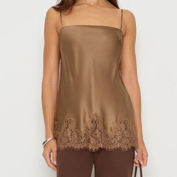 GIVEAWAY - Reformation Carolina Top - Picture 1 of 1